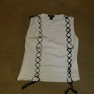 5/$25Sleeveless sweater